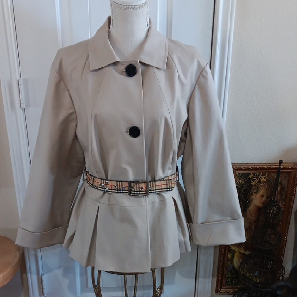 AK Anne Klein Beige Peplum Blazer with Plaid Belt